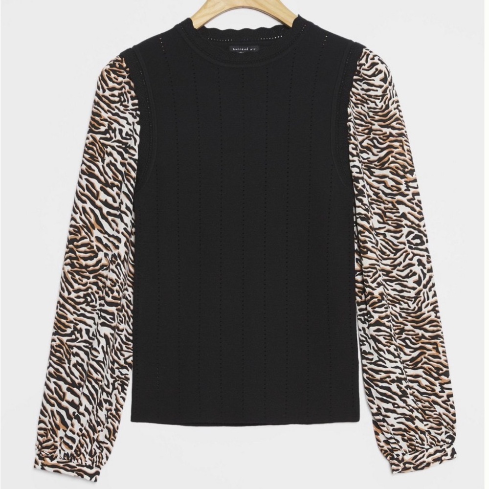 Current Air Animal Print Black knit top, size Medium